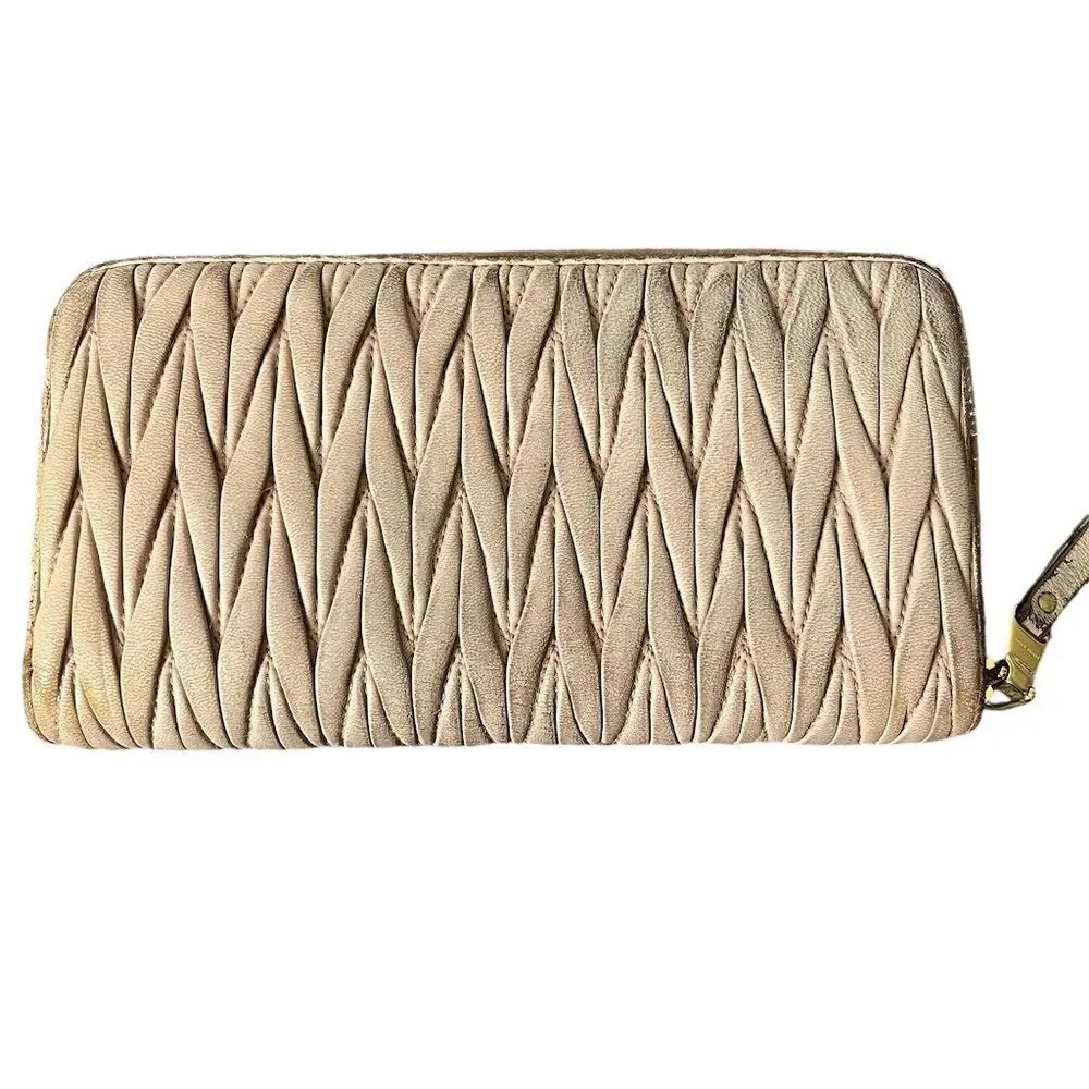 Miu Miu Women's Light Pink Zip-Around Wallet - Picture 3 of 11